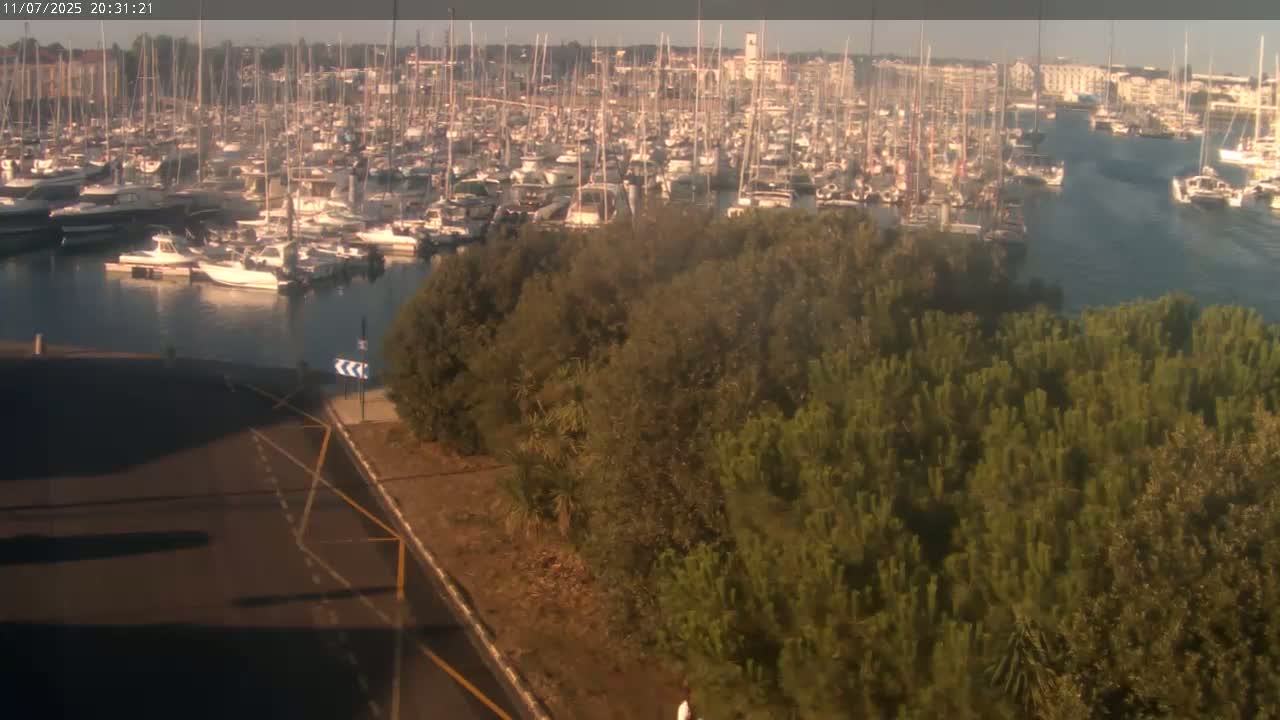Les Sables-d'Olonne City & Port de Plaisance Olona Port Live Cam - Les Sables-d'Olonne, Vendée, Pays de la Loire, France