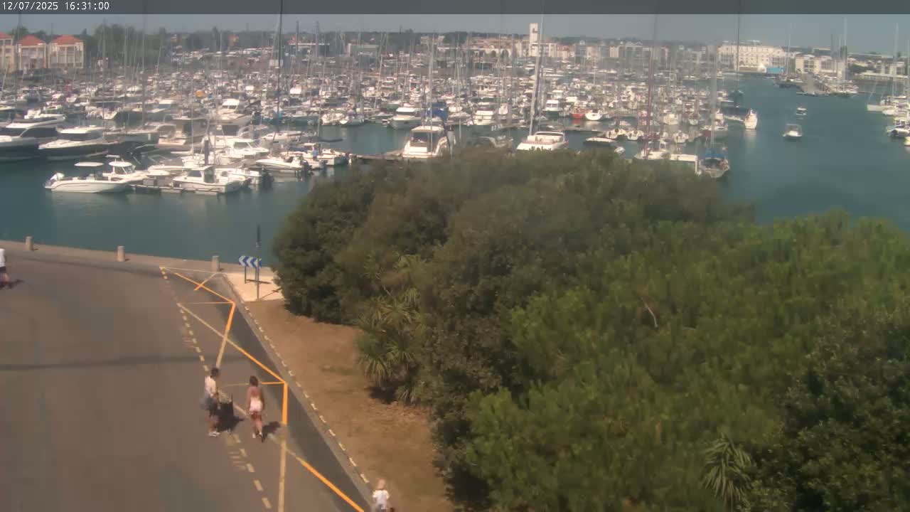 Les Sables-d'Olonne City & Port de Plaisance Olona Port Live Cam - Les Sables-d'Olonne, Vendée, Pays de la Loire, France