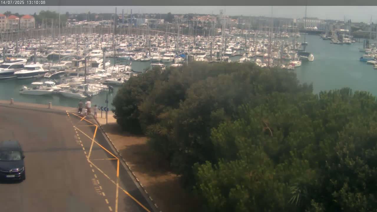 Les Sables-d'Olonne City & Port de Plaisance Olona Port Live Cam - Les Sables-d'Olonne, Vendée, Pays de la Loire, France