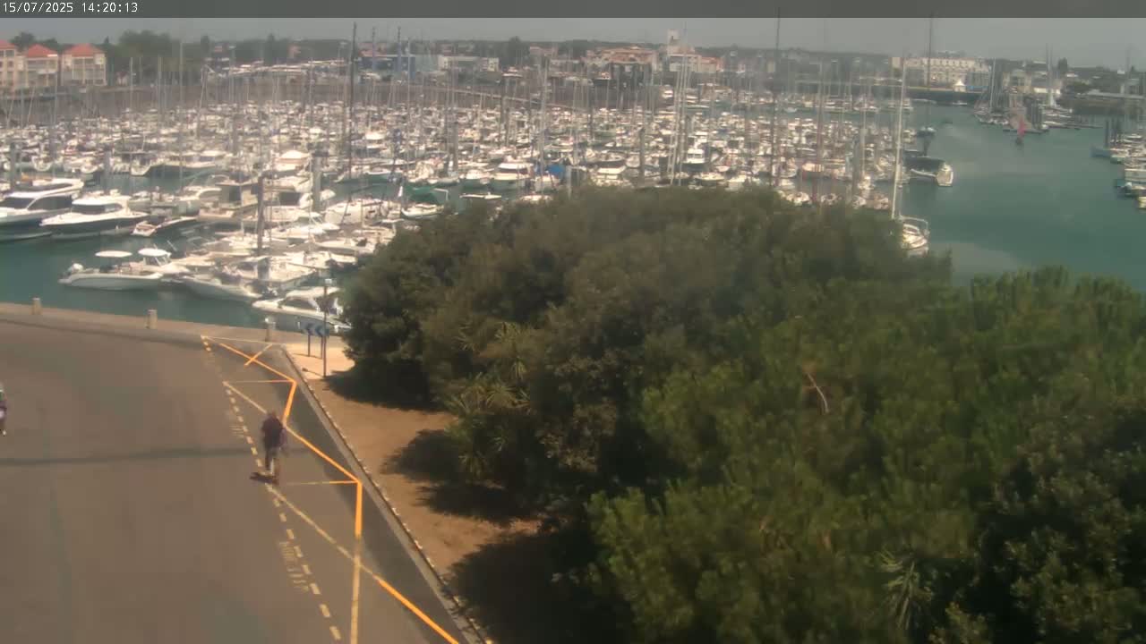 Les Sables-d'Olonne City & Port de Plaisance Olona Port Live Cam - Les Sables-d'Olonne, Vendée, Pays de la Loire, France