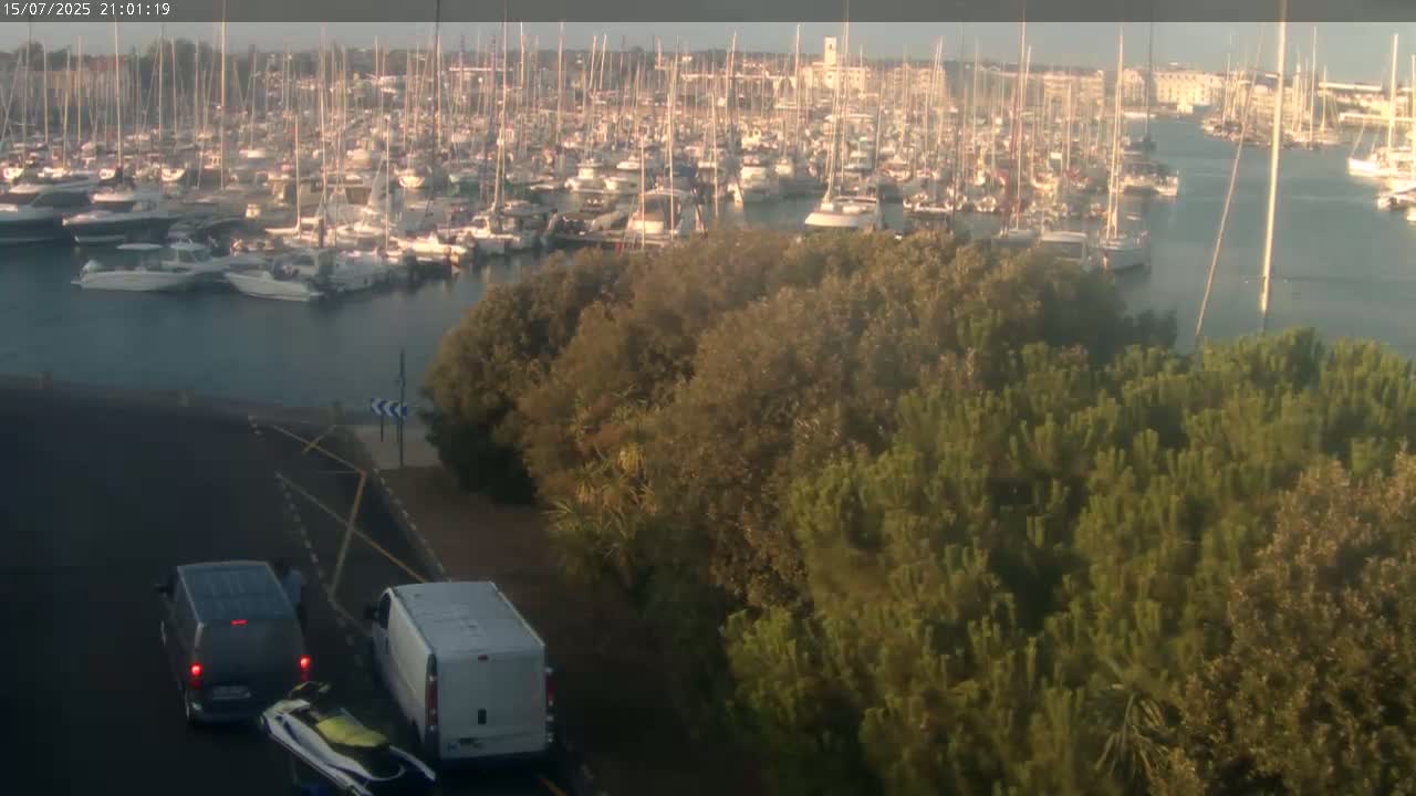 Les Sables-d'Olonne City & Port de Plaisance Olona Port Live Cam - Les Sables-d'Olonne, Vendée, Pays de la Loire, France