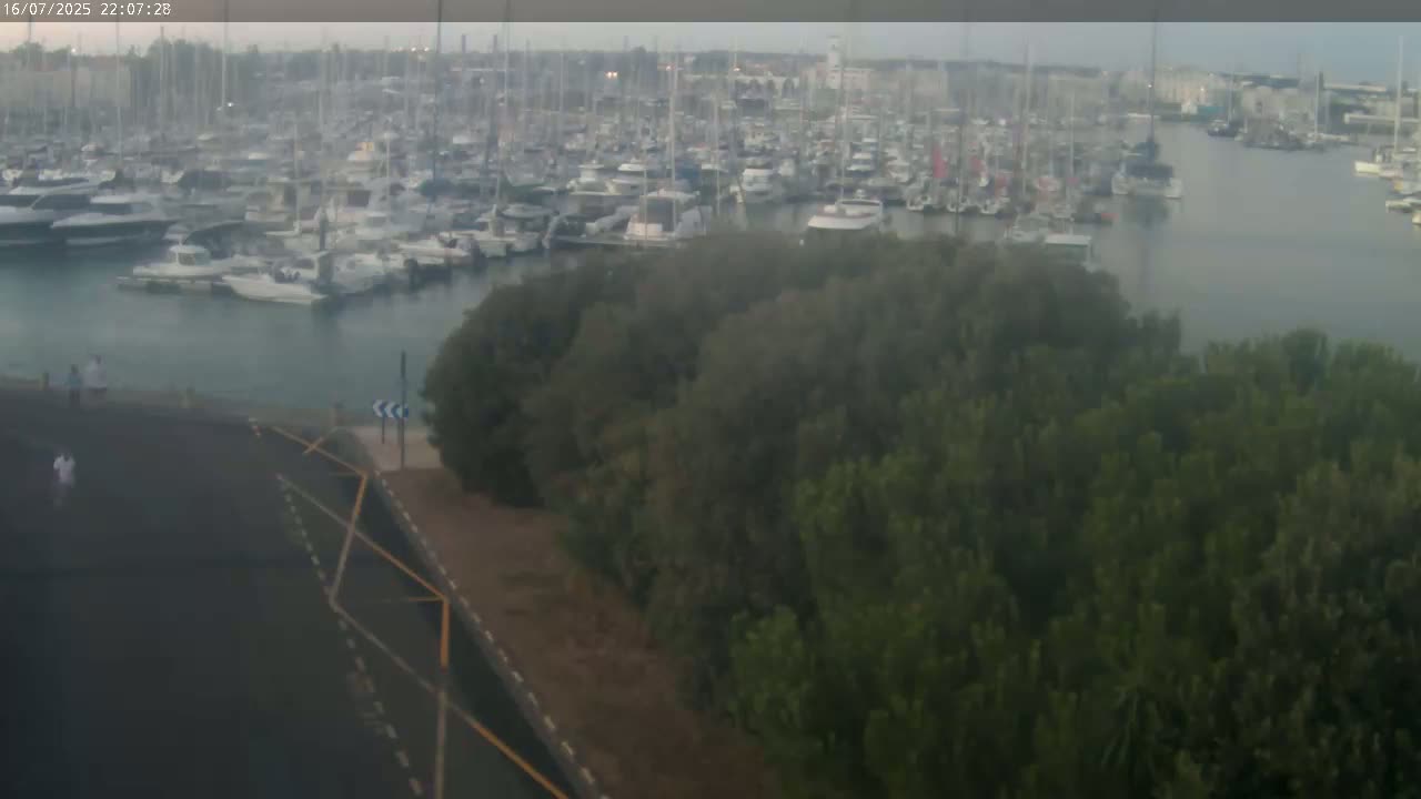 Les Sables-d'Olonne City & Port de Plaisance Olona Port Live Cam - Les Sables-d'Olonne, Vendée, Pays de la Loire, France
