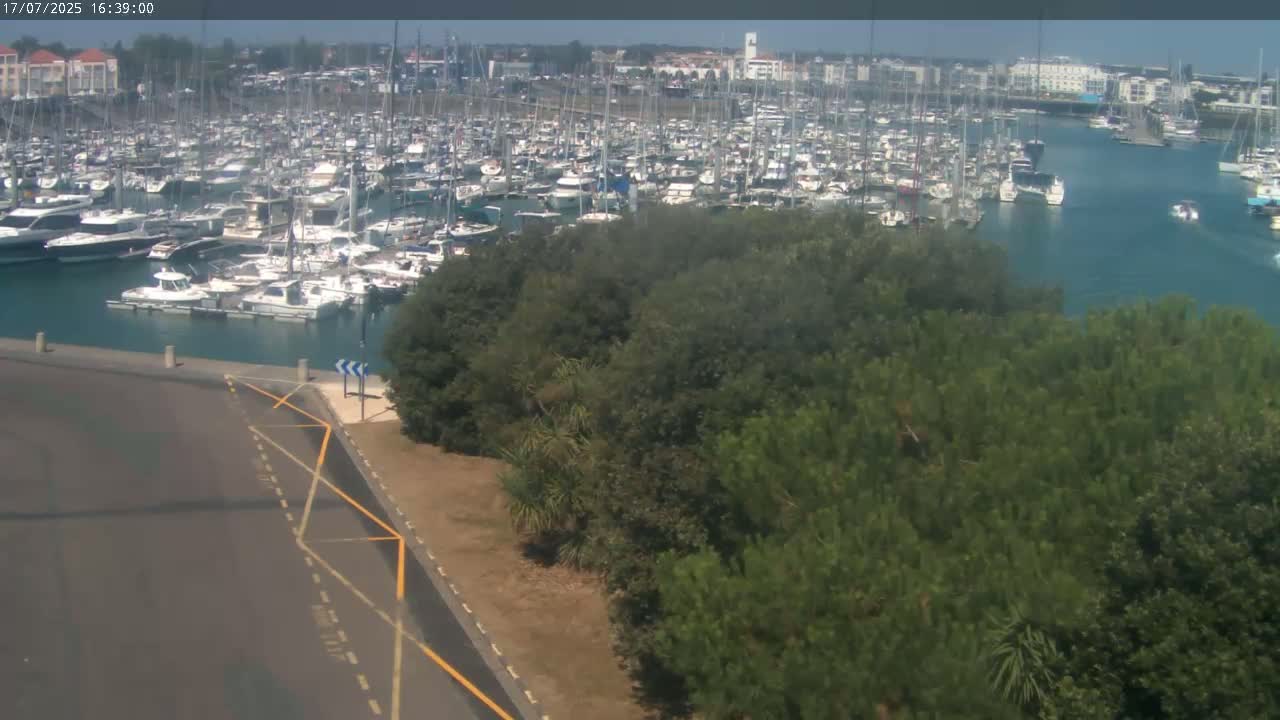 Les Sables-d'Olonne City & Port de Plaisance Olona Port Live Cam - Les Sables-d'Olonne, Vendée, Pays de la Loire, France