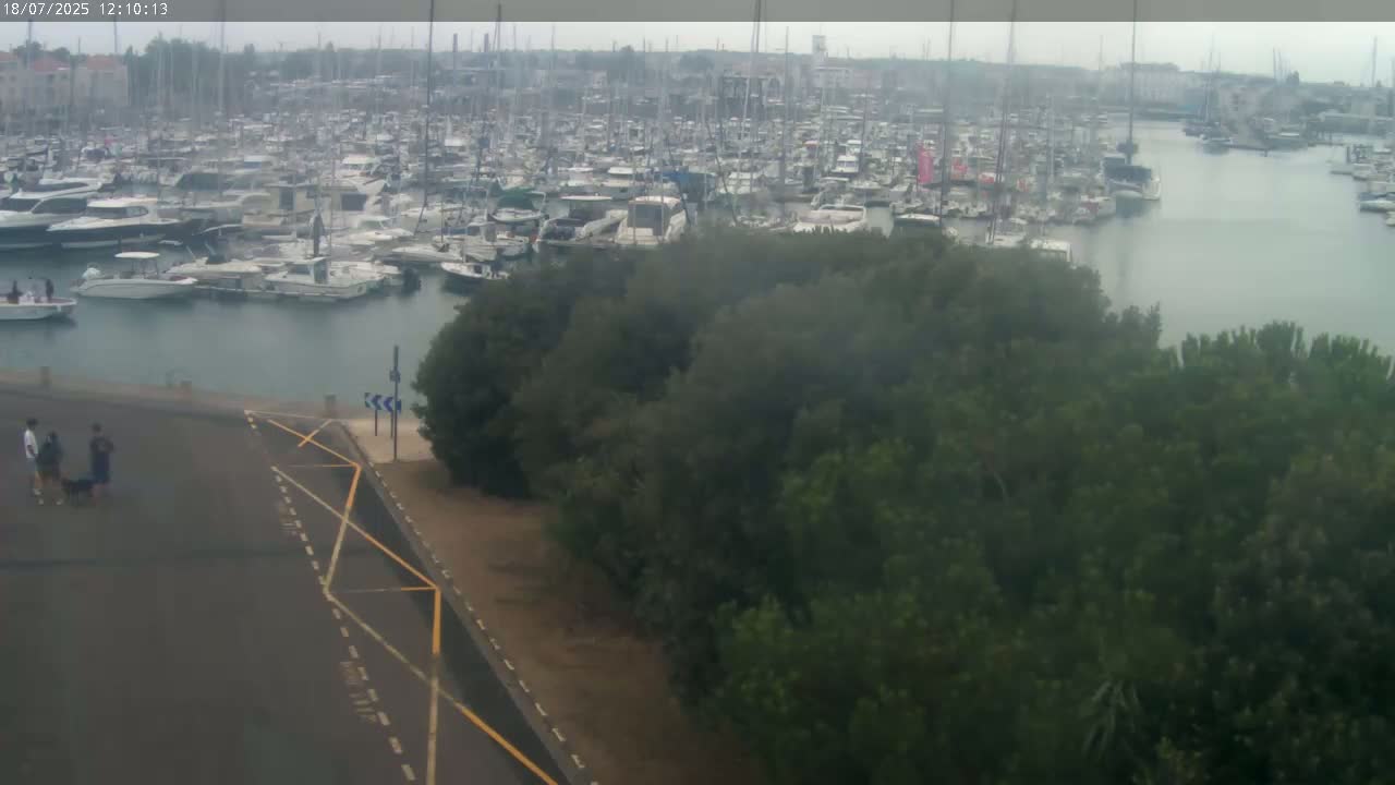 Les Sables-d'Olonne City & Port de Plaisance Olona Port Live Cam - Les Sables-d'Olonne, Vendée, Pays de la Loire, France