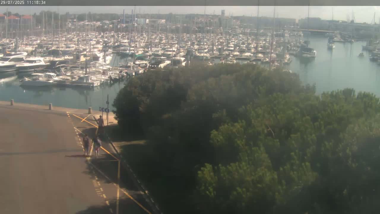 Les Sables-d'Olonne City & Port de Plaisance Olona Port Live Cam - Les Sables-d'Olonne, Vendée, Pays de la Loire, France