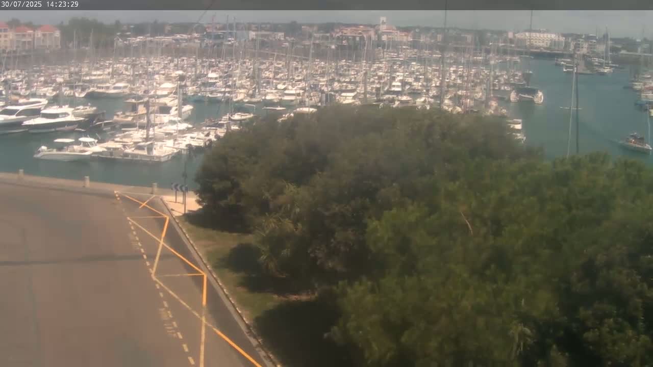 Les Sables-d'Olonne City & Port de Plaisance Olona Port Live Cam - Les Sables-d'Olonne, Vendée, Pays de la Loire, France