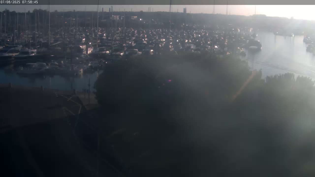 Les Sables-d'Olonne City & Port de Plaisance Olona Port Live Cam - Les Sables-d'Olonne, Vendée, Pays de la Loire, France