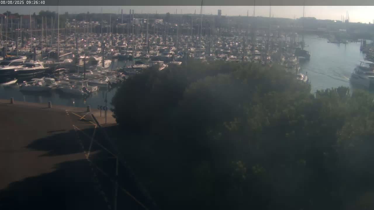 Les Sables-d'Olonne City & Port de Plaisance Olona Port Live Cam - Les Sables-d'Olonne, Vendée, Pays de la Loire, France