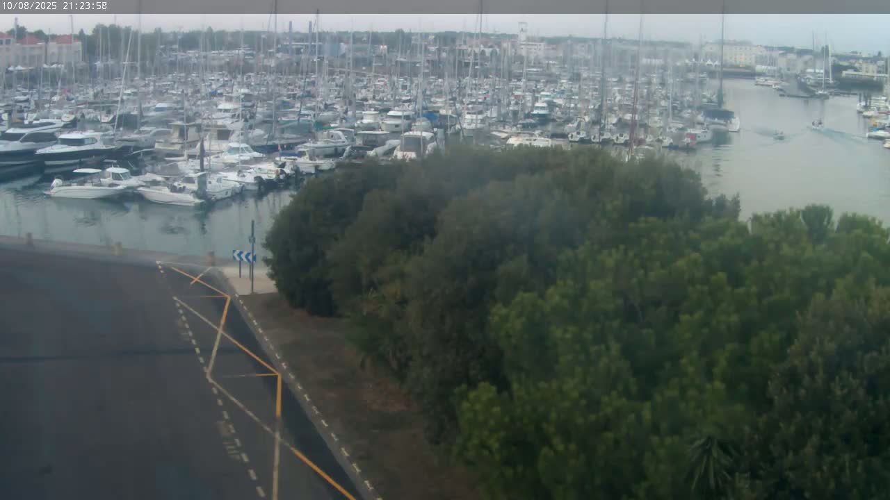 Les Sables-d'Olonne City & Port de Plaisance Olona Port Live Cam - Les Sables-d'Olonne, Vendée, Pays de la Loire, France