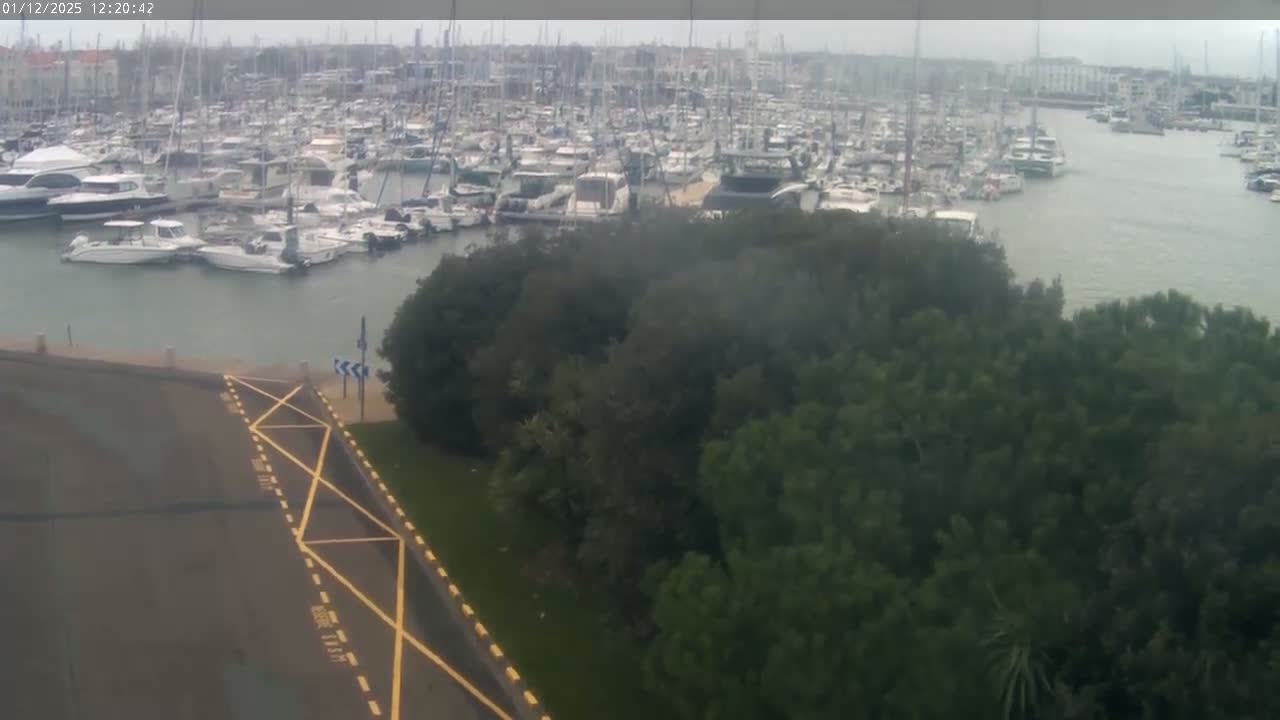 Les Sables-d'Olonne City & Port de Plaisance Olona Port Live Cam - Les Sables-d'Olonne, Vendée, Pays de la Loire, France