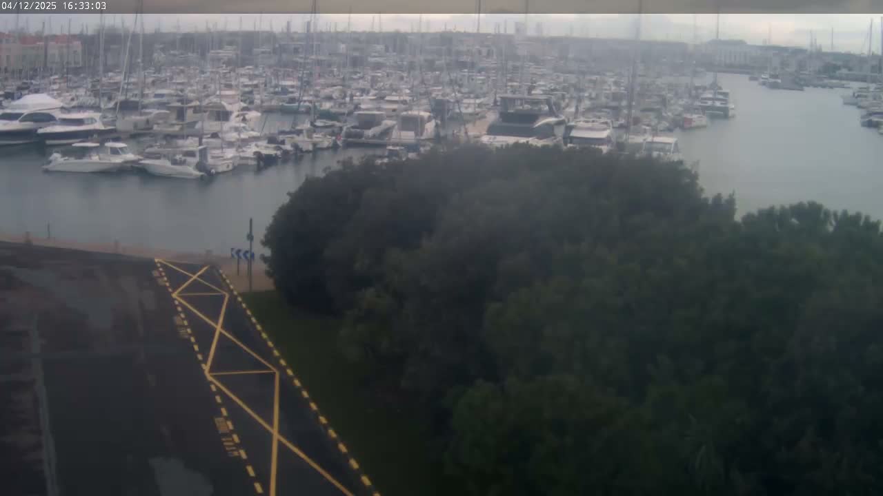 Les Sables-d'Olonne City & Port de Plaisance Olona Port Live Cam - Les Sables-d'Olonne, Vendée, Pays de la Loire, France