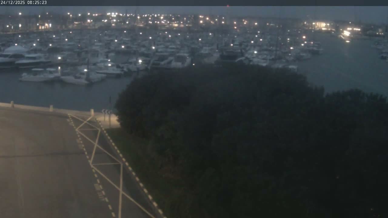 Les Sables-d'Olonne City & Port de Plaisance Olona Port Live Cam - Les Sables-d'Olonne, Vendée, Pays de la Loire, France