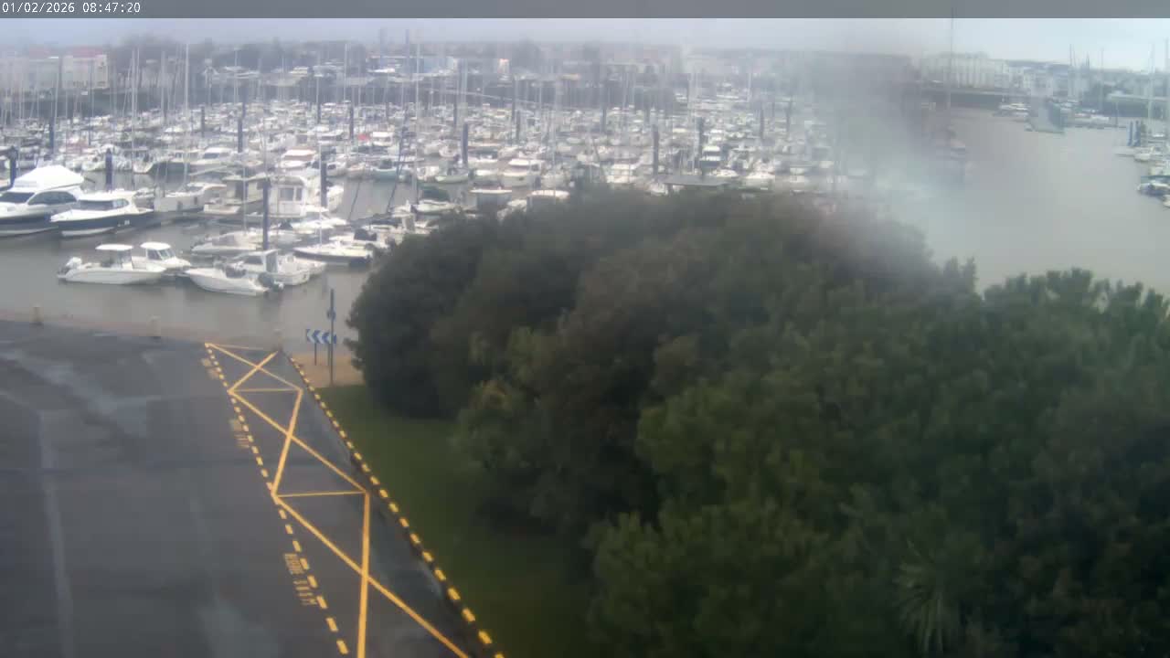 Les Sables-d'Olonne City & Port de Plaisance Olona Port Live Cam - Les Sables-d'Olonne, Vendée, Pays de la Loire, France
