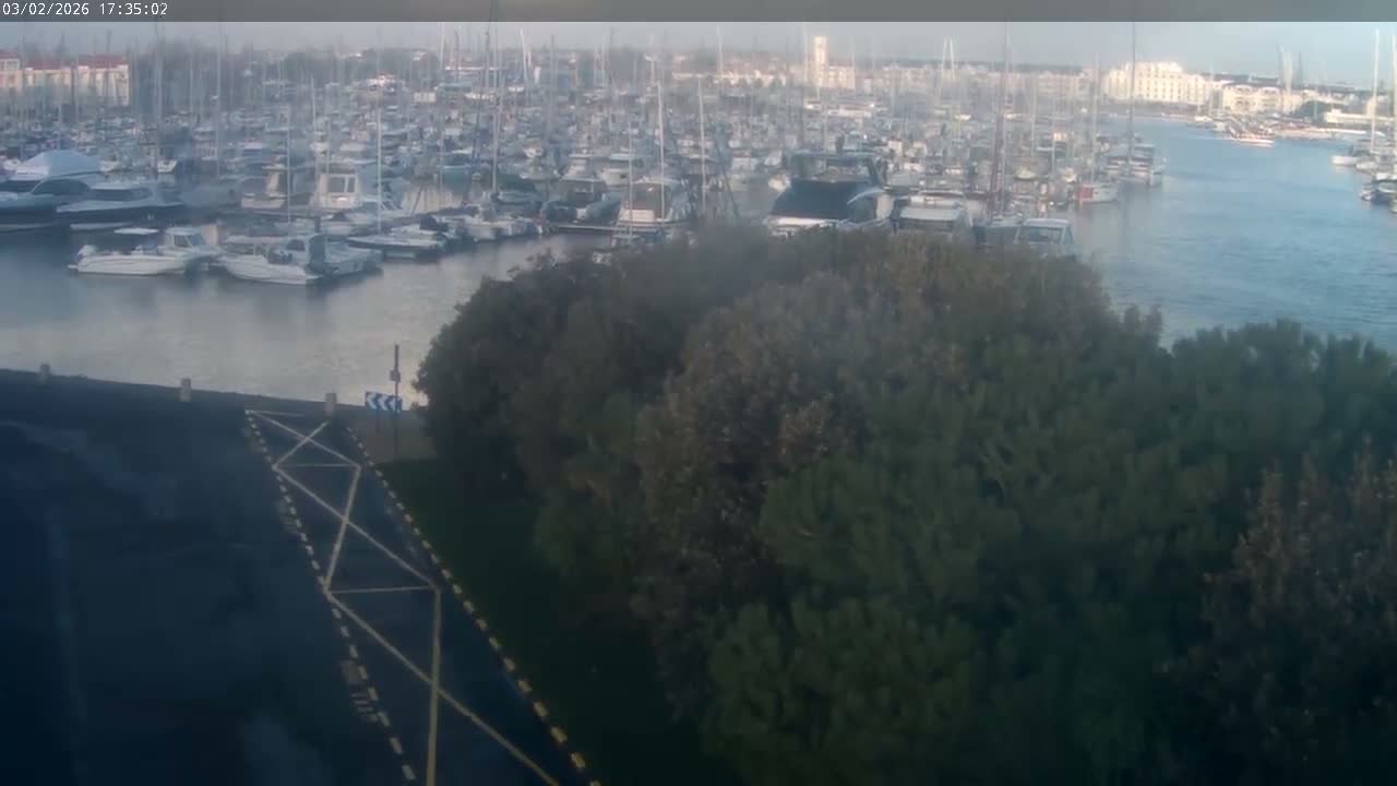 Les Sables-d'Olonne City & Port de Plaisance Olona Port Live Cam - Les Sables-d'Olonne, Vendée, Pays de la Loire, France