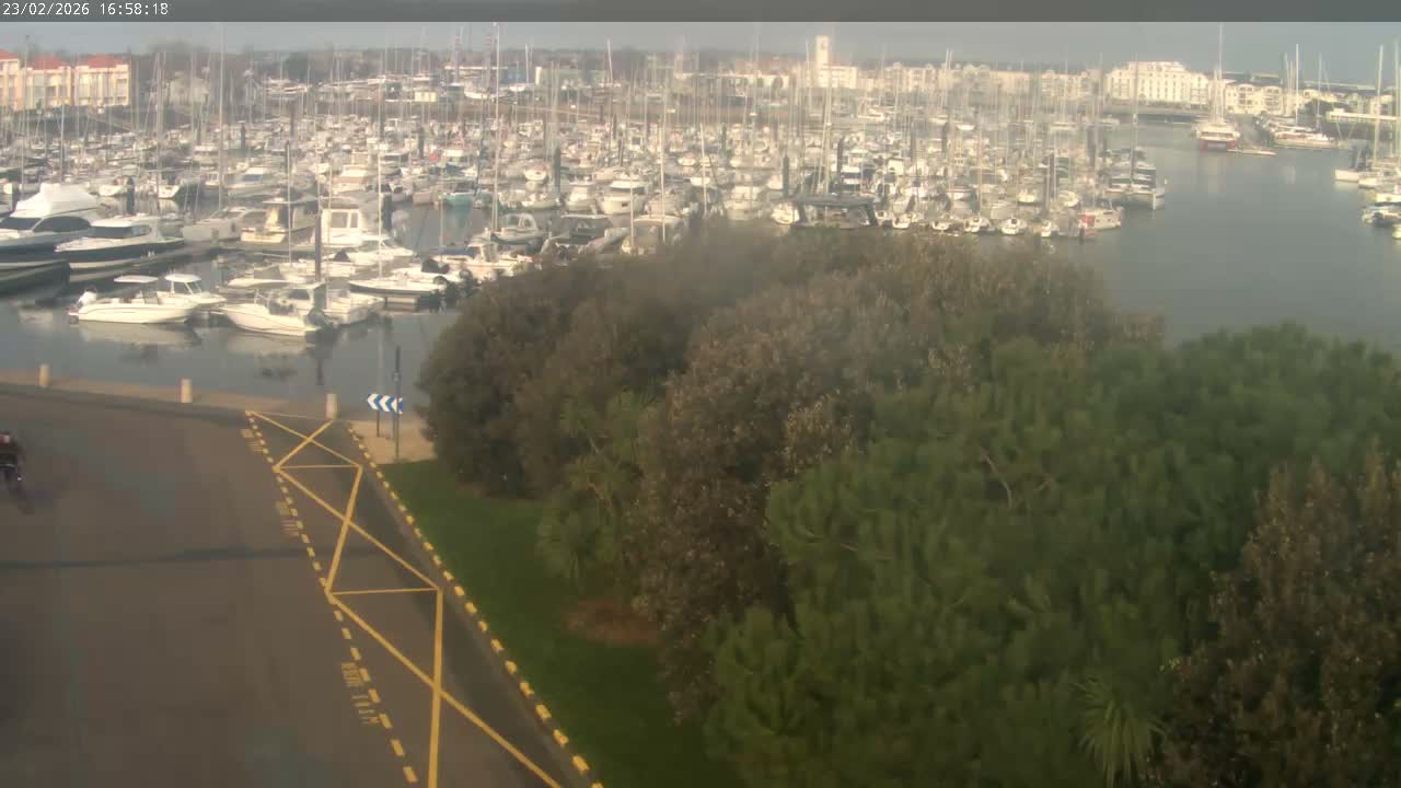 Les Sables-d'Olonne City & Port de Plaisance Olona Port Live Cam - Les Sables-d'Olonne, Vendée, Pays de la Loire, France