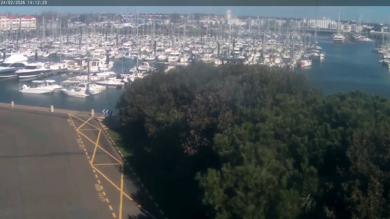 Les Sables-d'Olonne City & Port de Plaisance Olona Port Live Cam - Les Sables-d'Olonne, Vendée, Pays de la Loire, France