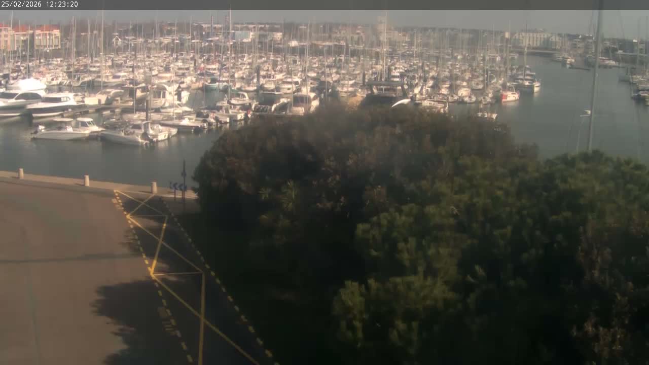 Les Sables-d'Olonne City & Port de Plaisance Olona Port Live Cam - Les Sables-d'Olonne, Vendée, Pays de la Loire, France
