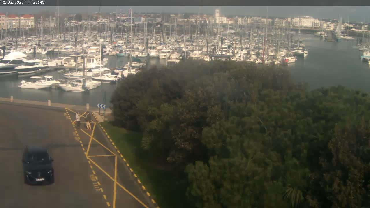 Les Sables-d'Olonne City & Port de Plaisance Olona Port Live Cam - Les Sables-d'Olonne, Vendée, Pays de la Loire, France