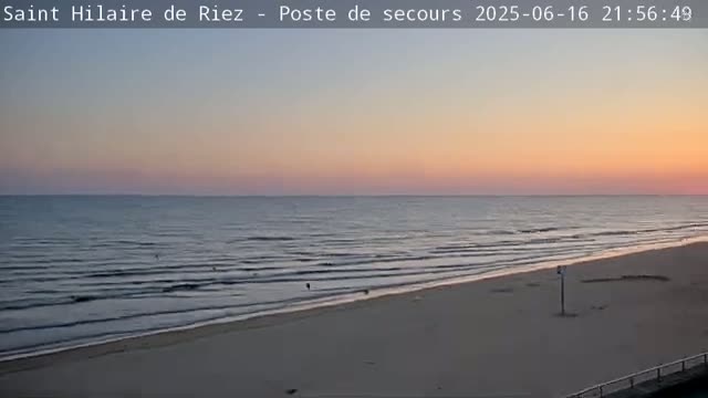 Saint-Hilaire-de-Riez,  Plage des Soxiante Bornes-Salins-Becs-Mouttes-Pege Beaches Live Cam - 	Les Sables-d'Olonne, Vendée, Pays de la Loire, France