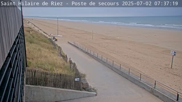 Saint-Hilaire-de-Riez,  Plage des Soxiante Bornes-Salins-Becs-Mouttes-Pege Beaches Live Cam - 	Les Sables-d'Olonne, Vendée, Pays de la Loire, France