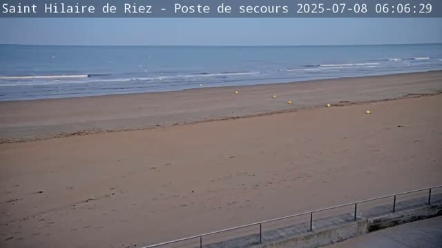 Saint-Hilaire-de-Riez,  Plage des Soxiante Bornes-Salins-Becs-Mouttes-Pege Beaches Live Cam - 	Les Sables-d'Olonne, Vendée, Pays de la Loire, France