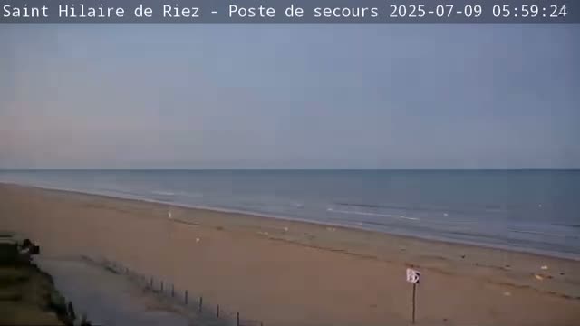Saint-Hilaire-de-Riez,  Plage des Soxiante Bornes-Salins-Becs-Mouttes-Pege Beaches Live Cam - 	Les Sables-d'Olonne, Vendée, Pays de la Loire, France