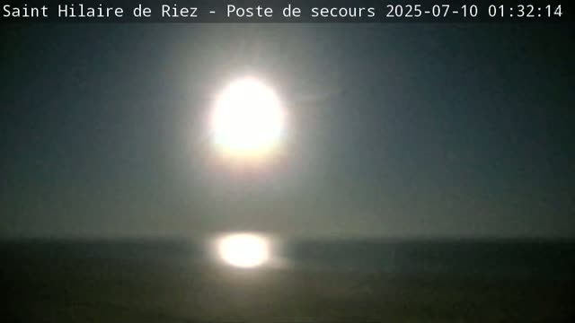 Saint-Hilaire-de-Riez,  Plage des Soxiante Bornes-Salins-Becs-Mouttes-Pege Beaches Live Cam - 	Les Sables-d'Olonne, Vendée, Pays de la Loire, France