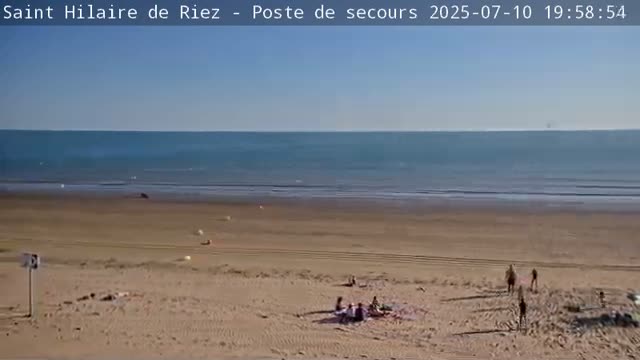 Saint-Hilaire-de-Riez,  Plage des Soxiante Bornes-Salins-Becs-Mouttes-Pege Beaches Live Cam - 	Les Sables-d'Olonne, Vendée, Pays de la Loire, France