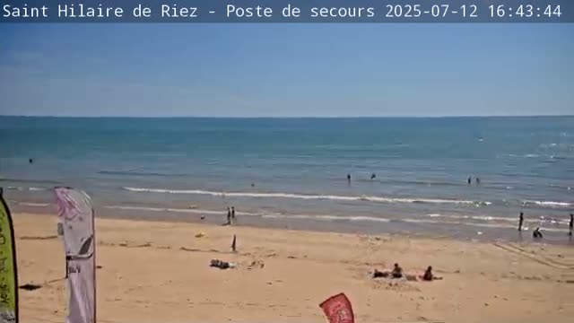 Saint-Hilaire-de-Riez,  Plage des Soxiante Bornes-Salins-Becs-Mouttes-Pege Beaches Live Cam - 	Les Sables-d'Olonne, Vendée, Pays de la Loire, France
