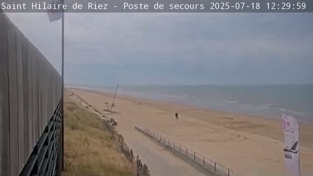 Saint-Hilaire-de-Riez,  Plage des Soxiante Bornes-Salins-Becs-Mouttes-Pege Beaches Live Cam - 	Les Sables-d'Olonne, Vendée, Pays de la Loire, France