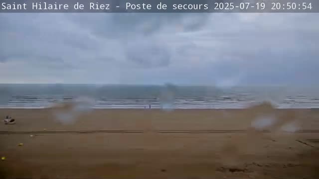 Saint-Hilaire-de-Riez,  Plage des Soxiante Bornes-Salins-Becs-Mouttes-Pege Beaches Live Cam - 	Les Sables-d'Olonne, Vendée, Pays de la Loire, France