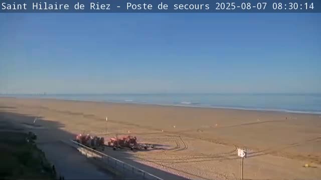 Saint-Hilaire-de-Riez,  Plage des Soxiante Bornes-Salins-Becs-Mouttes-Pege Beaches Live Cam - 	Les Sables-d'Olonne, Vendée, Pays de la Loire, France