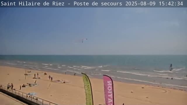 Saint-Hilaire-de-Riez,  Plage des Soxiante Bornes-Salins-Becs-Mouttes-Pege Beaches Live Cam - 	Les Sables-d'Olonne, Vendée, Pays de la Loire, France