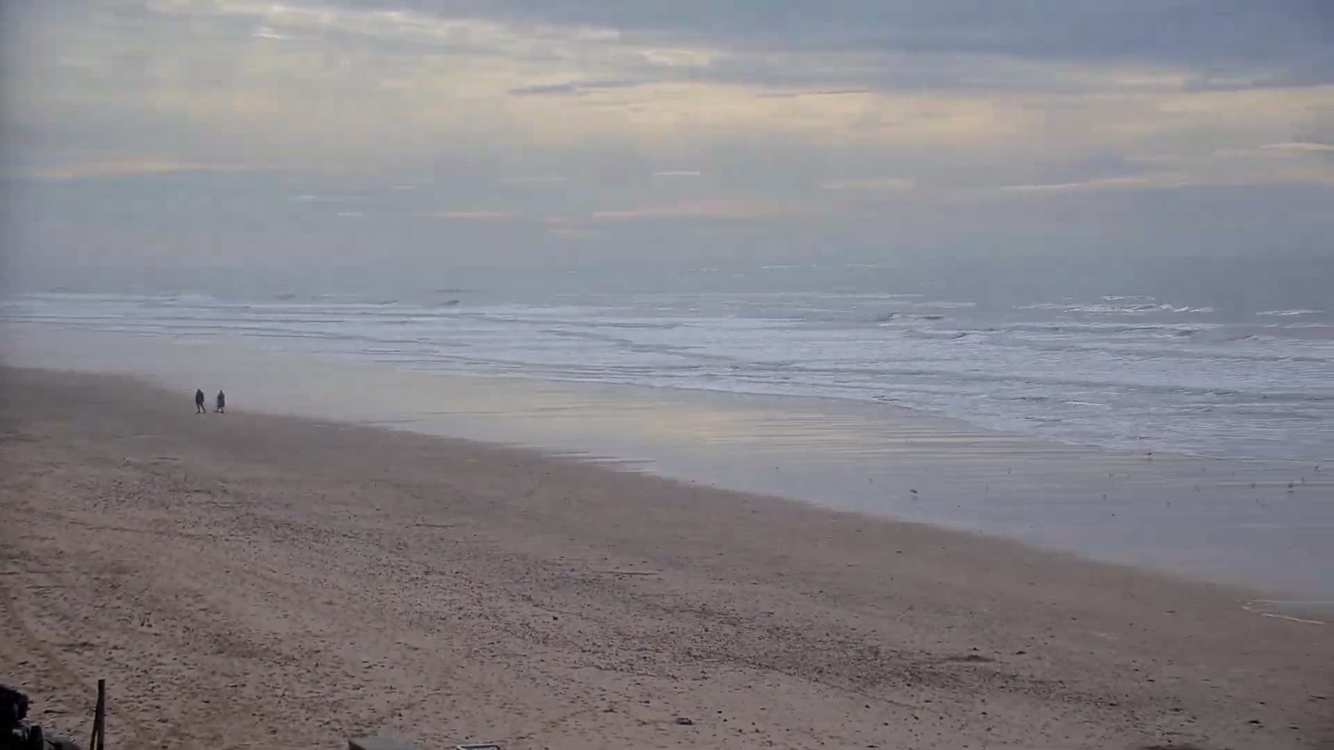 Saint-Hilaire-de-Riez,  Plage des Soxiante Bornes-Salins-Becs-Mouttes-Pege Beaches Live Cam - Les Sables-d'Olonne, Vendée, Pays de la Loire, France