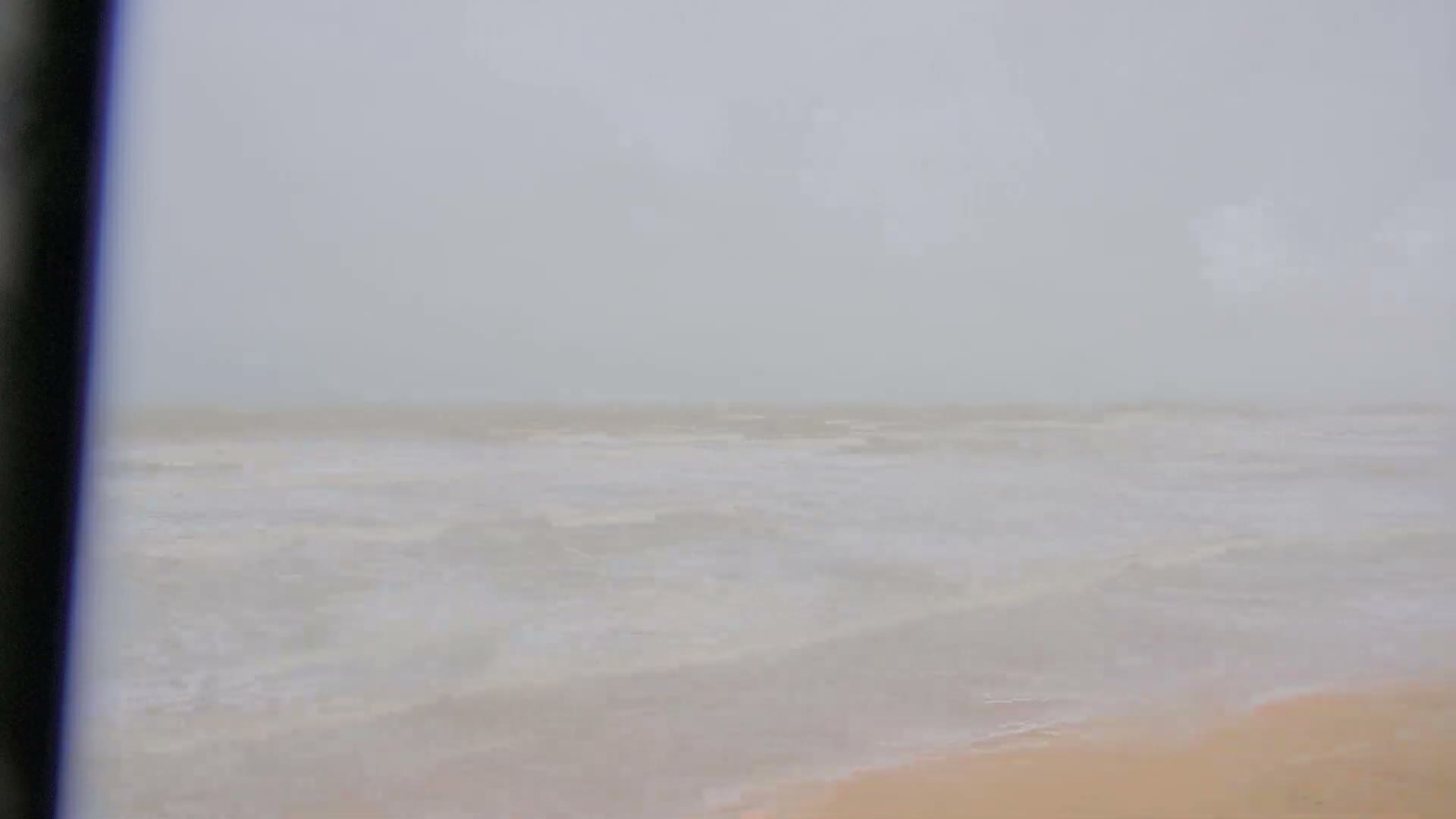 Saint-Hilaire-de-Riez,  Plage des Soxiante Bornes-Salins-Becs-Mouttes-Pege Beaches Live Cam - Les Sables-d'Olonne, Vendée, Pays de la Loire, France