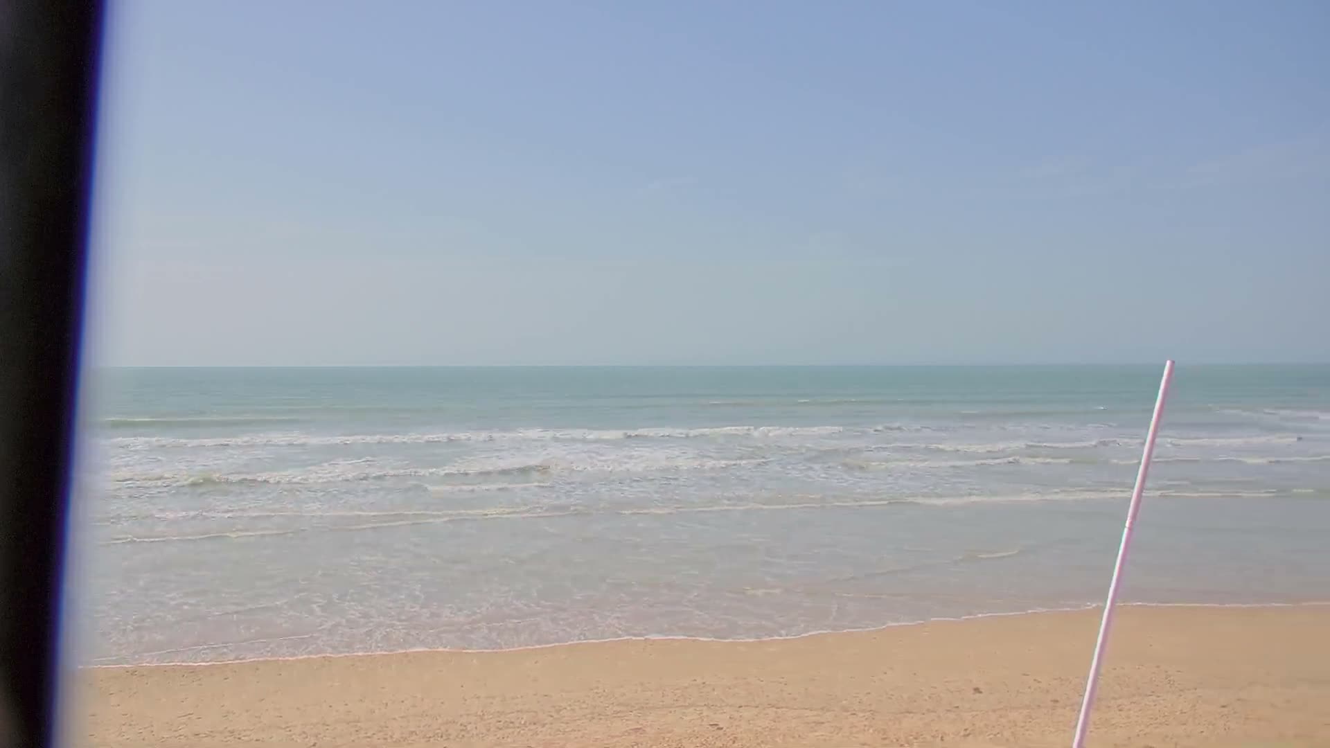 Saint-Hilaire-de-Riez,  Plage des Soxiante Bornes-Salins-Becs-Mouttes-Pege Beaches Live Cam - Les Sables-d'Olonne, Vendée, Pays de la Loire, France