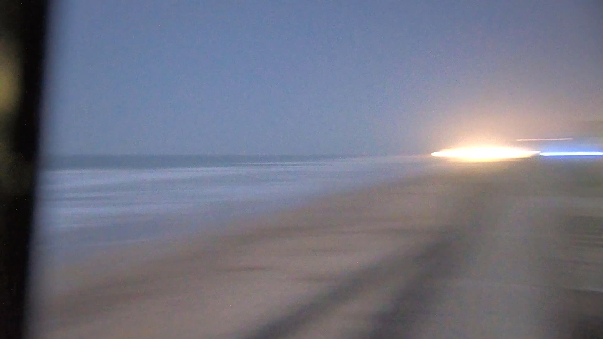 Saint-Hilaire-de-Riez,  Plage des Soxiante Bornes-Salins-Becs-Mouttes-Pege Beaches Live Cam - Les Sables-d'Olonne, Vendée, Pays de la Loire, France