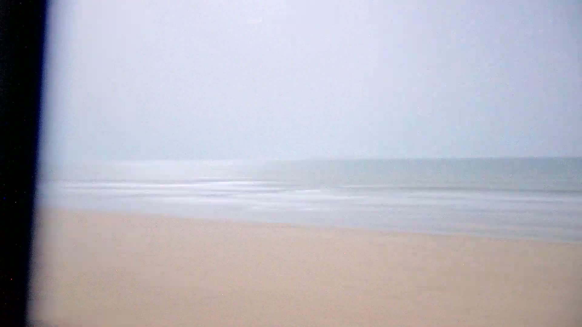 Saint-Hilaire-de-Riez,  Plage des Soxiante Bornes-Salins-Becs-Mouttes-Pege Beaches Live Cam - Les Sables-d'Olonne, Vendée, Pays de la Loire, France
