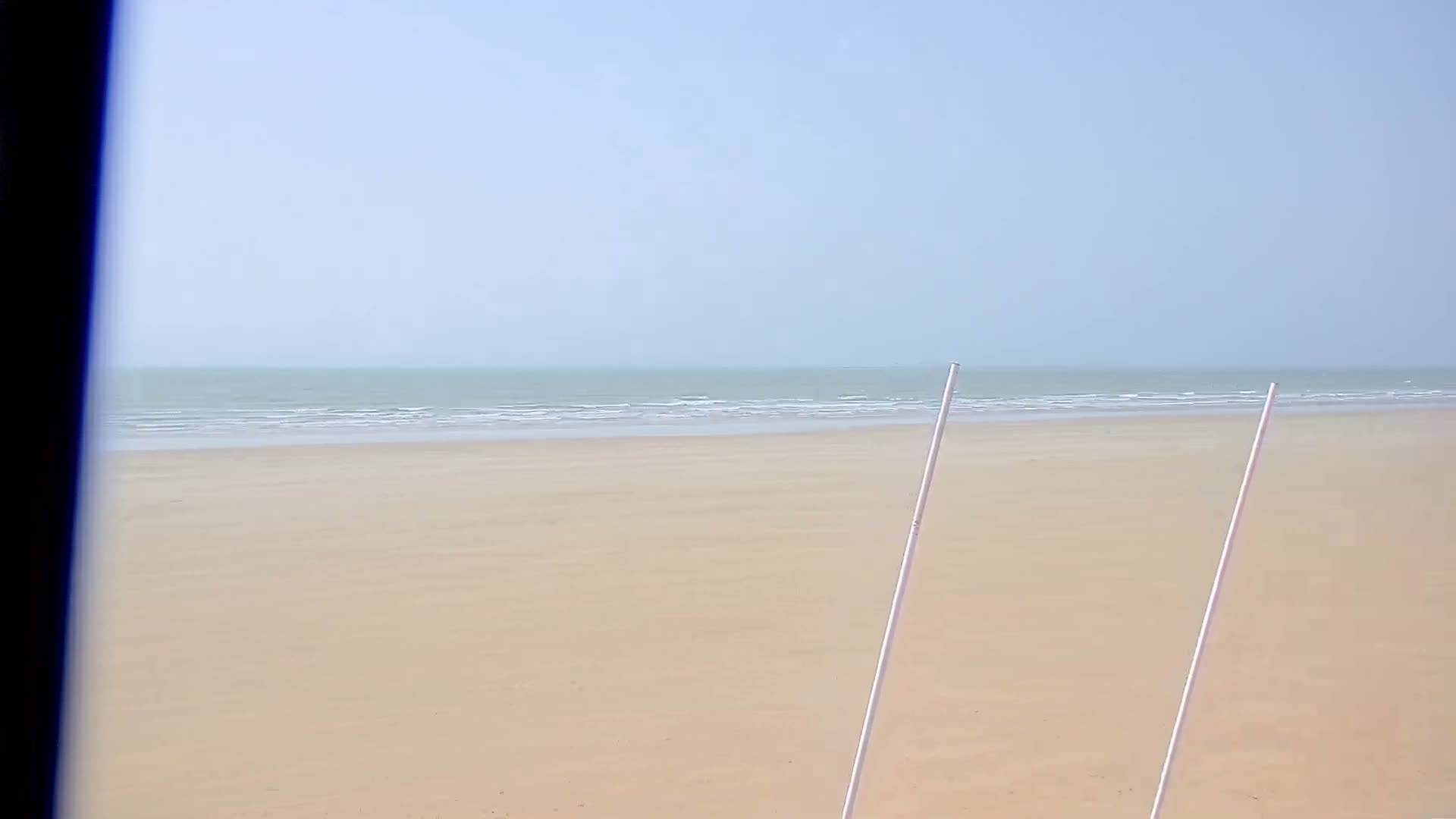 Saint-Hilaire-de-Riez,  Plage des Soxiante Bornes-Salins-Becs-Mouttes-Pege Beaches Live Cam - Les Sables-d'Olonne, Vendée, Pays de la Loire, France