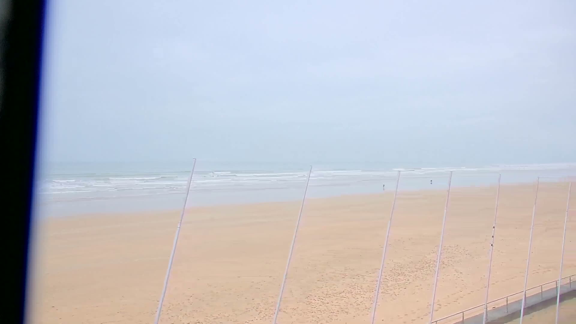 Saint-Hilaire-de-Riez,  Plage des Soxiante Bornes-Salins-Becs-Mouttes-Pege Beaches Live Cam - Les Sables-d'Olonne, Vendée, Pays de la Loire, France