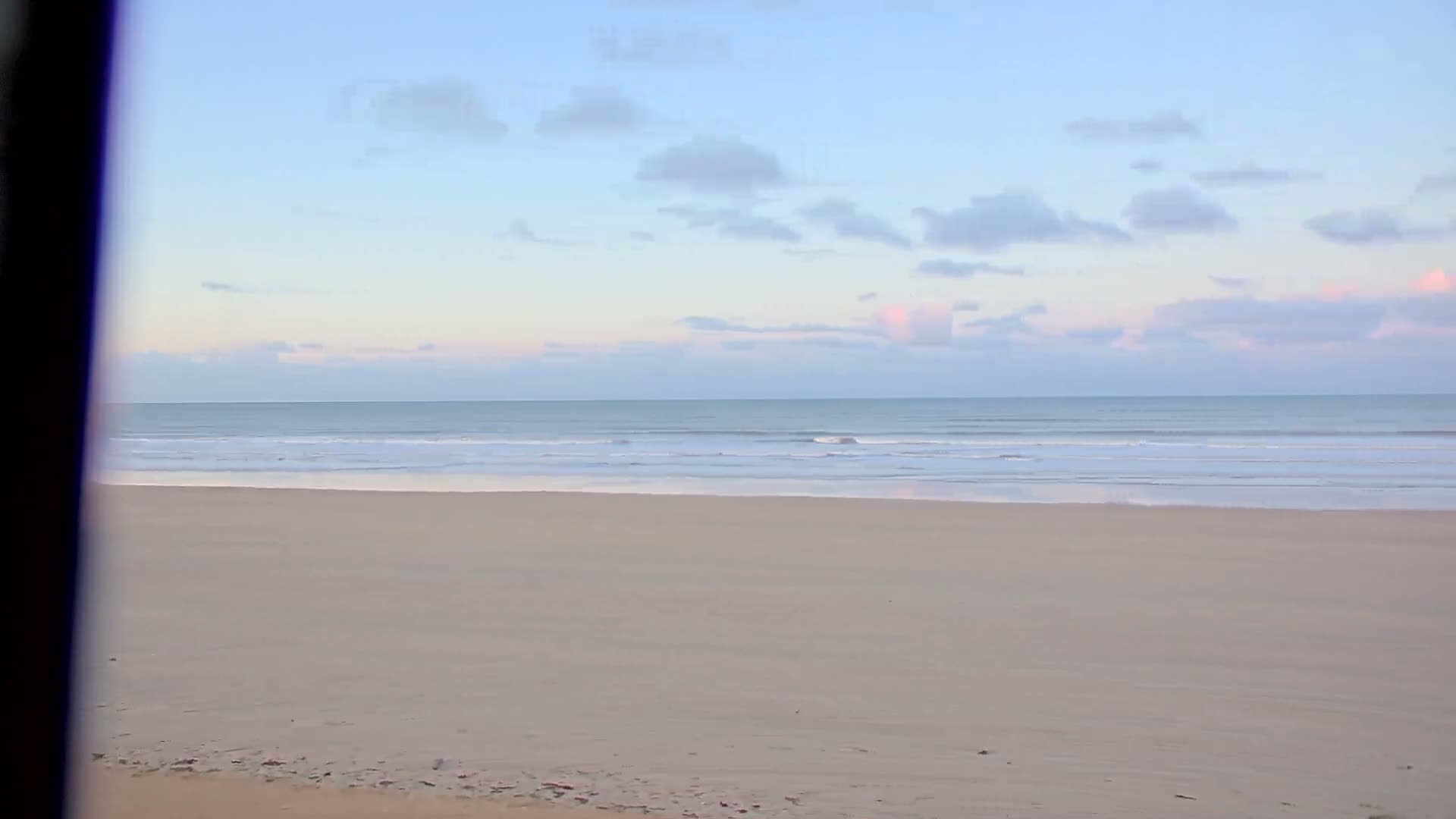 Saint-Hilaire-de-Riez,  Plage des Soxiante Bornes-Salins-Becs-Mouttes-Pege Beaches Live Cam - Les Sables-d'Olonne, Vendée, Pays de la Loire, France