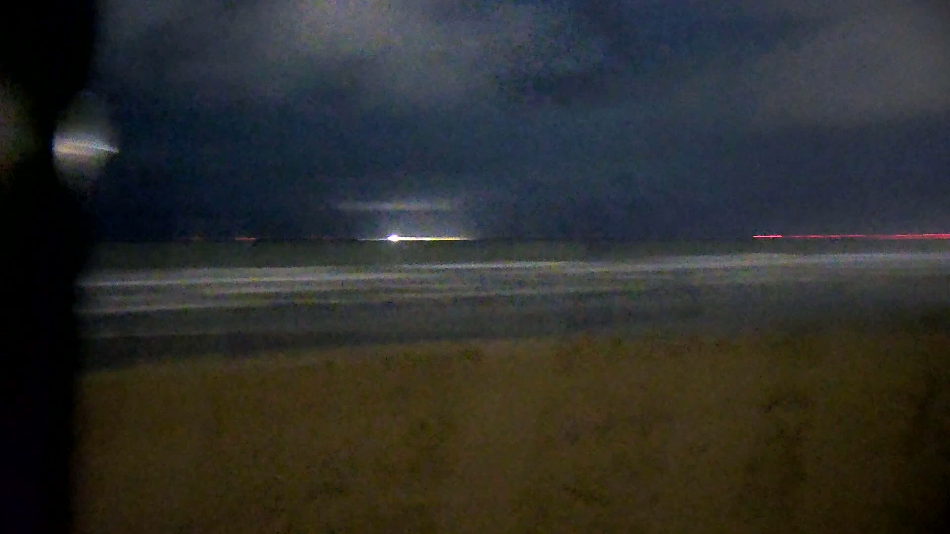 Saint-Hilaire-de-Riez,  Plage des Soxiante Bornes-Salins-Becs-Mouttes-Pege Beaches Live Cam - Les Sables-d'Olonne, Vendée, Pays de la Loire, France