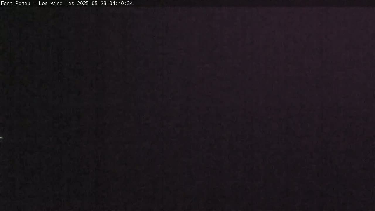 Font Romeu Pyrenees 2000 m Les Airelles Ski Slopes Live Cam - Prades, Pyrenees-Orientales, Occitanie, France