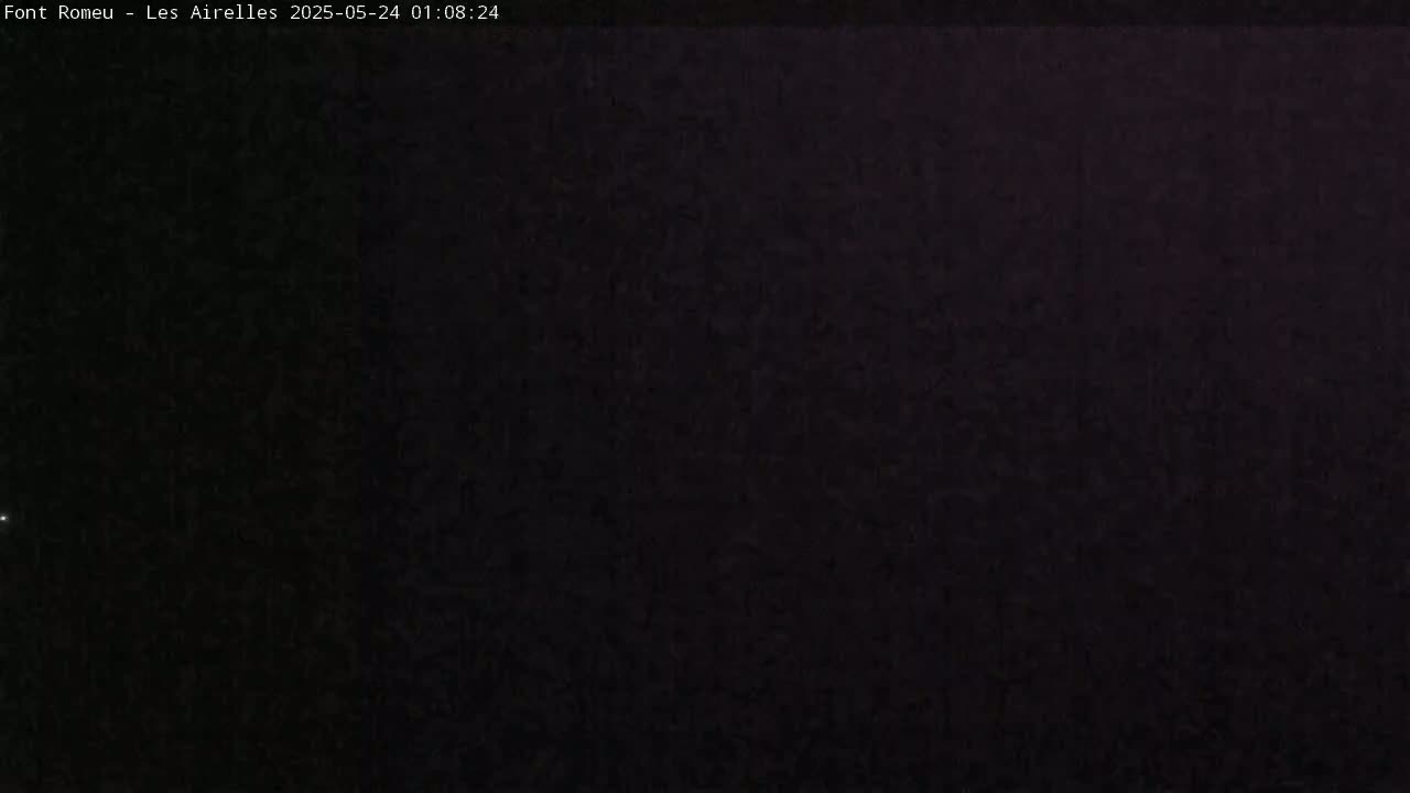Font Romeu Pyrenees 2000 m Les Airelles Ski Slopes Live Cam - Prades, Pyrenees-Orientales, Occitanie, France