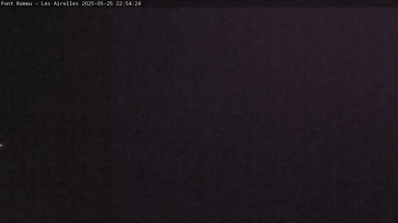 Font Romeu Pyrenees 2000 m Les Airelles Ski Slopes Live Cam - Prades, Pyrenees-Orientales, Occitanie, France