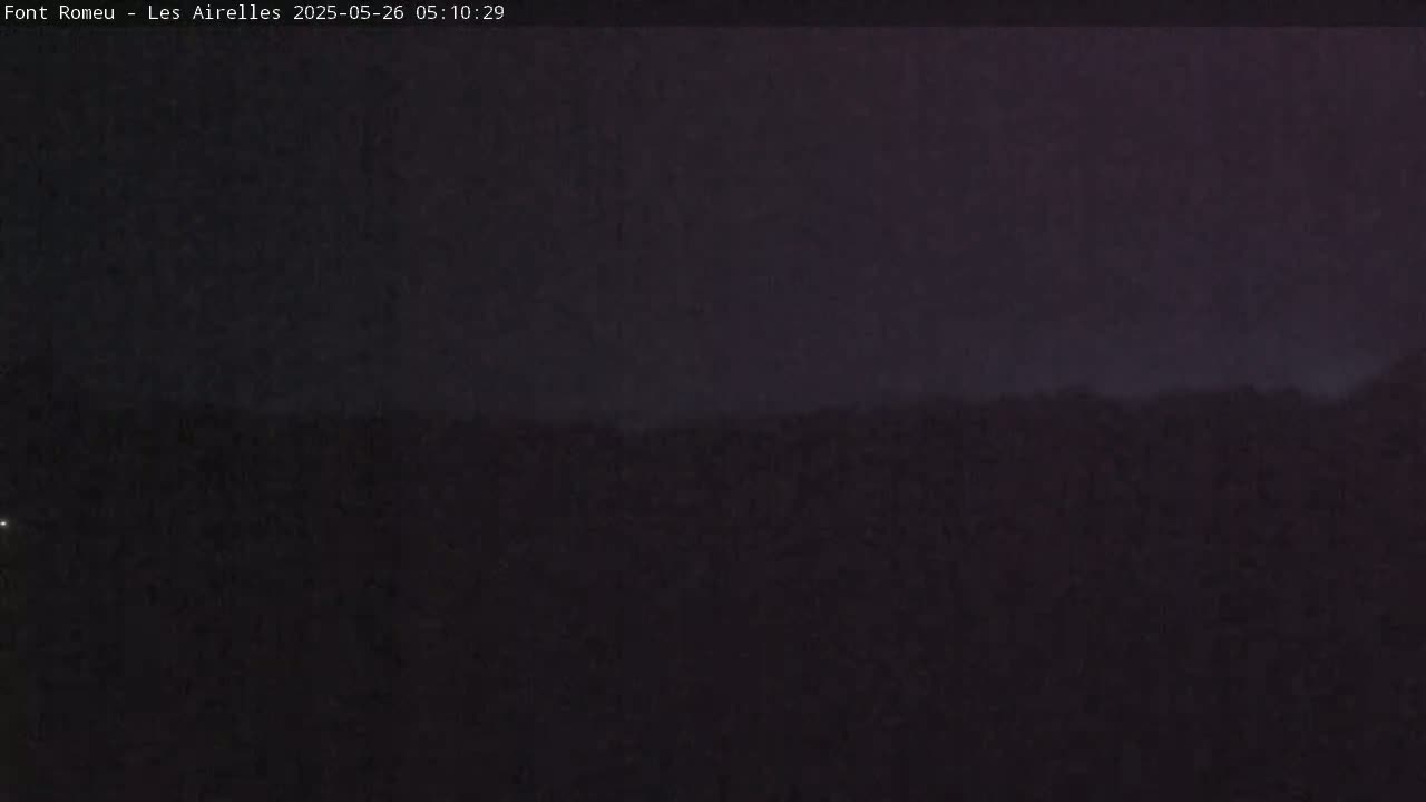 Font Romeu Pyrenees 2000 m Les Airelles Ski Slopes Live Cam - Prades, Pyrenees-Orientales, Occitanie, France