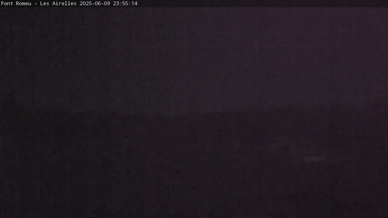Font Romeu Pyrenees 2000 m Les Airelles Ski Slopes Live Cam - Prades, Pyrenees-Orientales, Occitanie, France