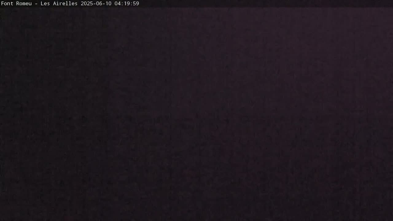 Font Romeu Pyrenees 2000 m Les Airelles Ski Slopes Live Cam - Prades, Pyrenees-Orientales, Occitanie, France