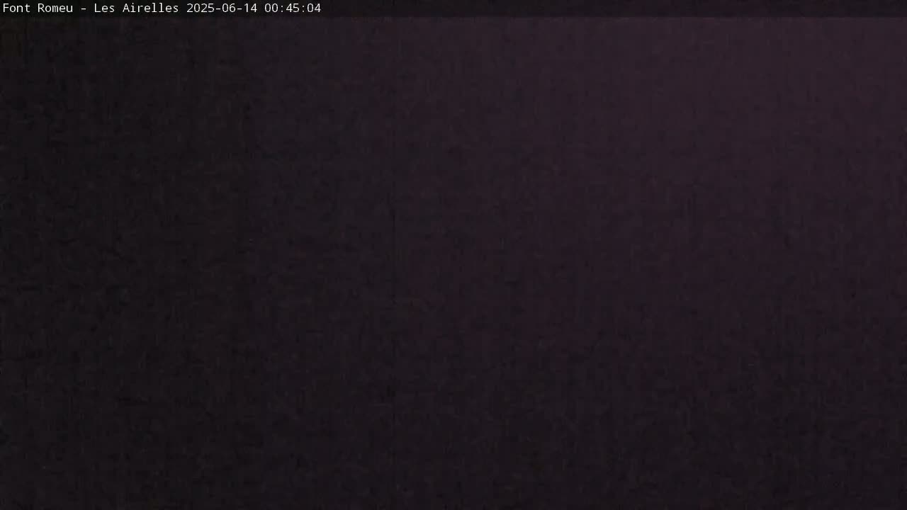 Font Romeu Pyrenees 2000 m Les Airelles Ski Slopes Live Cam - Prades, Pyrenees-Orientales, Occitanie, France