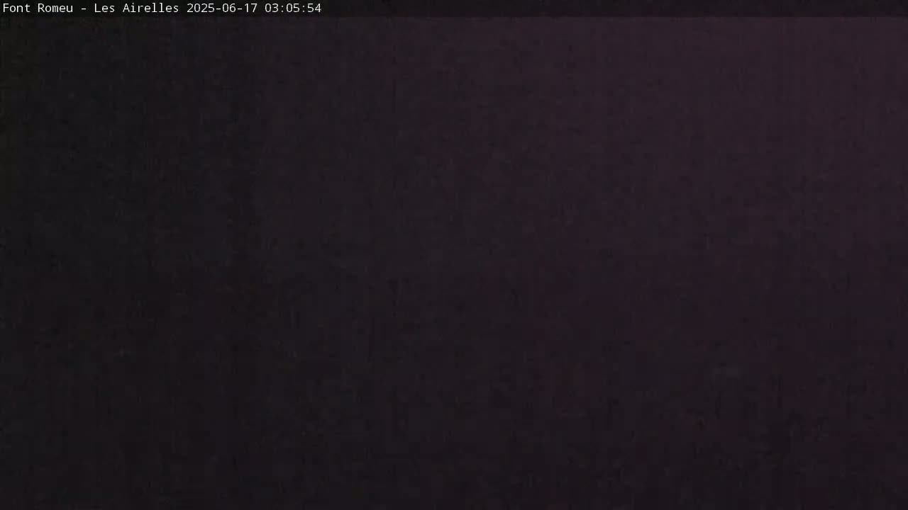 Font Romeu Pyrenees 2000 m Les Airelles Ski Slopes Live Cam - Prades, Pyrenees-Orientales, Occitanie, France